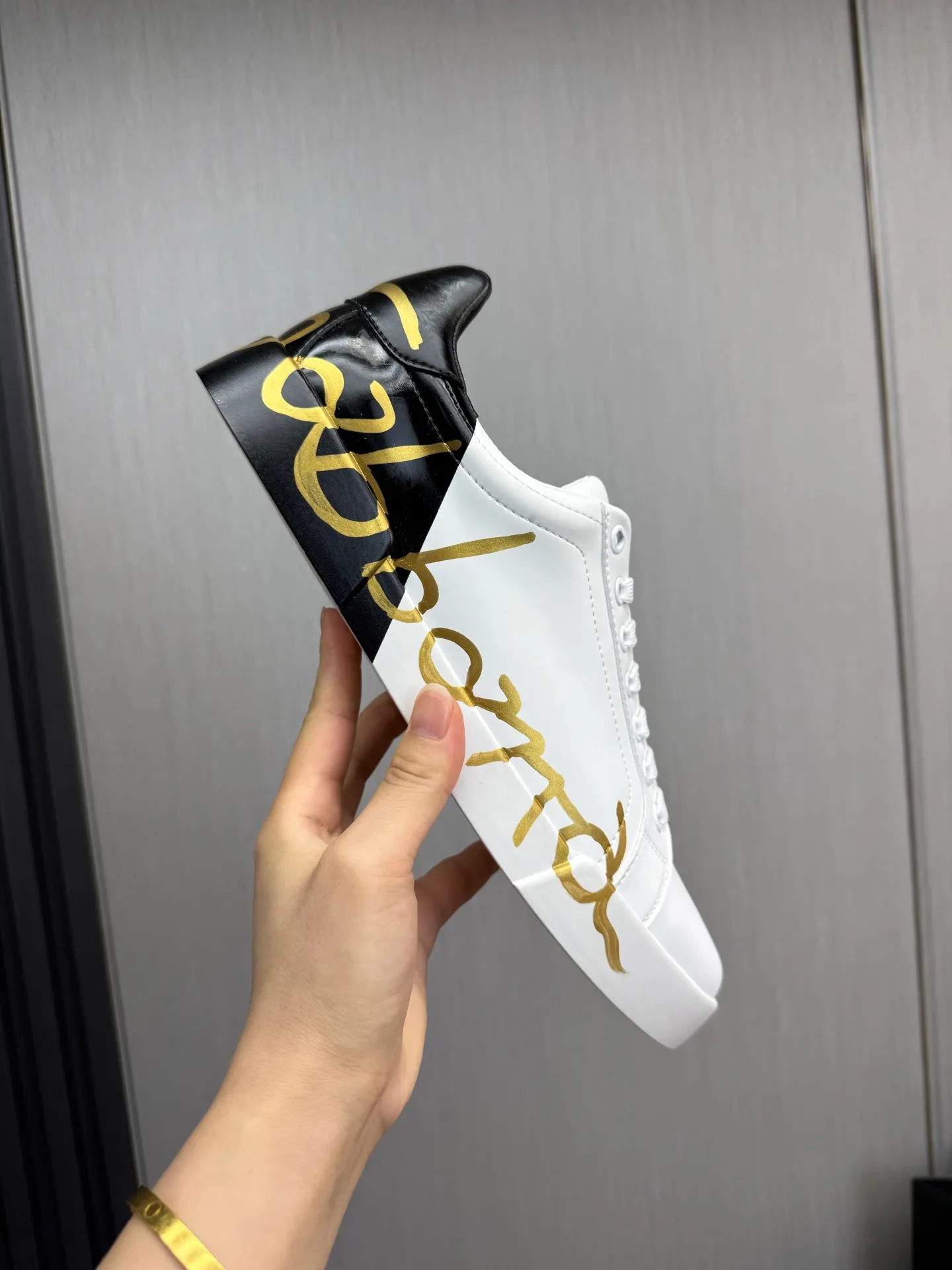 Men's men's shoes💰440💰Dolce & gabbana (DG) official website synchronized new models💥1 fashionable hot models: 1 Exclusive mold opening ✅Imported cowhide for the upper, unique brand style logo upper💥Sheepskin feet🐑Original private mold outsole✔️36-44 (38.45 custom-made, non-refundable)